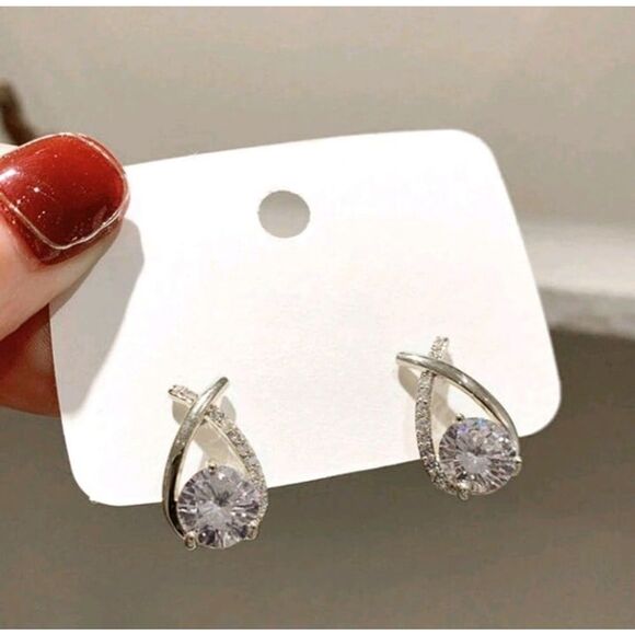 💕5/$18 Elegant Rhinestone Inlaid Earrings for pierced ears NWT - Picture 1 of 3